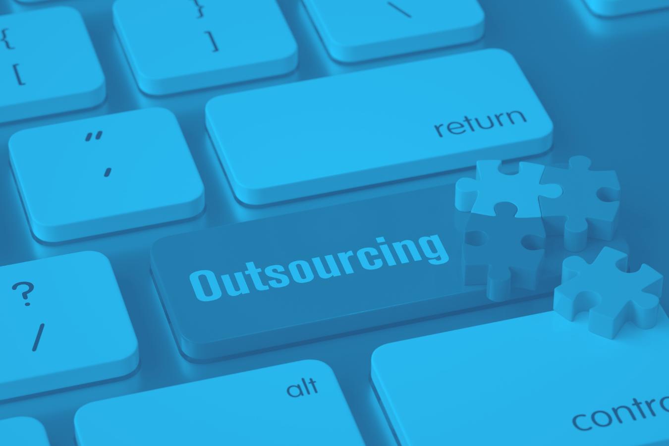 what is the difference between offshoring and outsourcing for operators